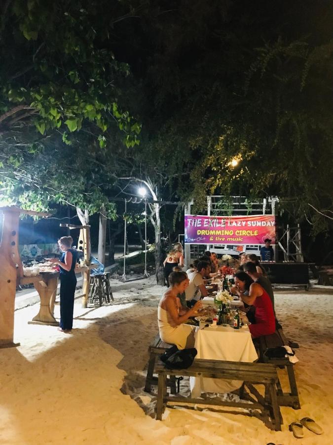 The Exile Sunset Bar & Bungalow Gili Trawangan Dış mekan fotoğraf